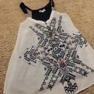 I an selling a thin summer shirt